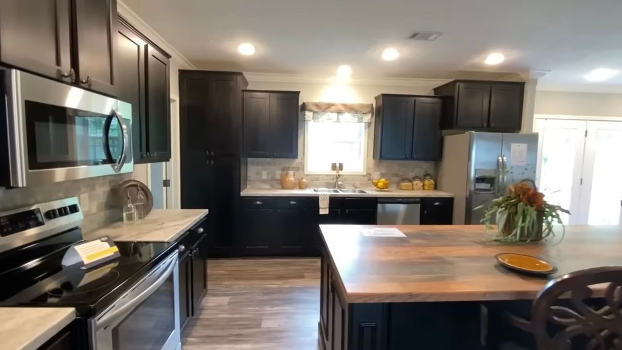 triple wide manufactured home kitchen
