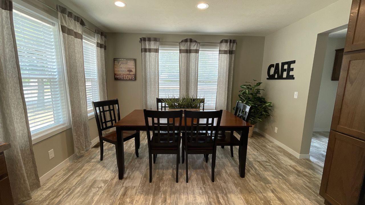 manufactured homes dining room
