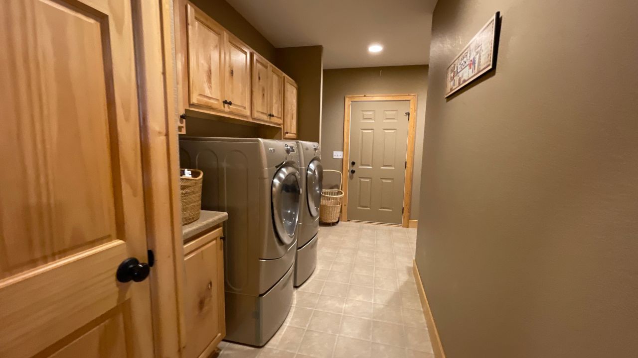 Modular Homes Wisconsin laundry room