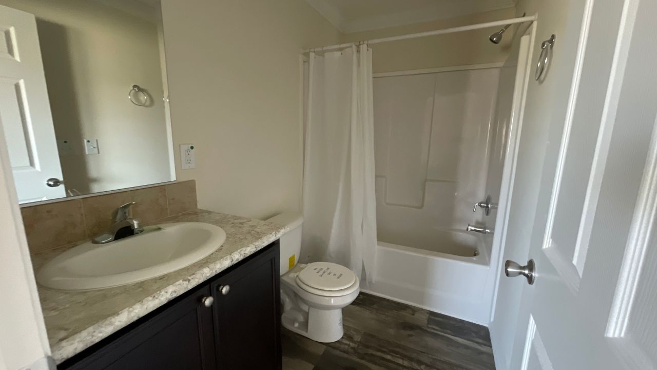 3 bedroom floor plan starter home bathroom