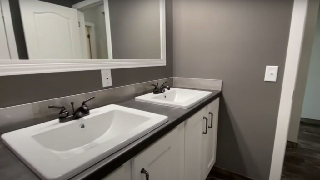 Manufactured home bathroom with double vanity