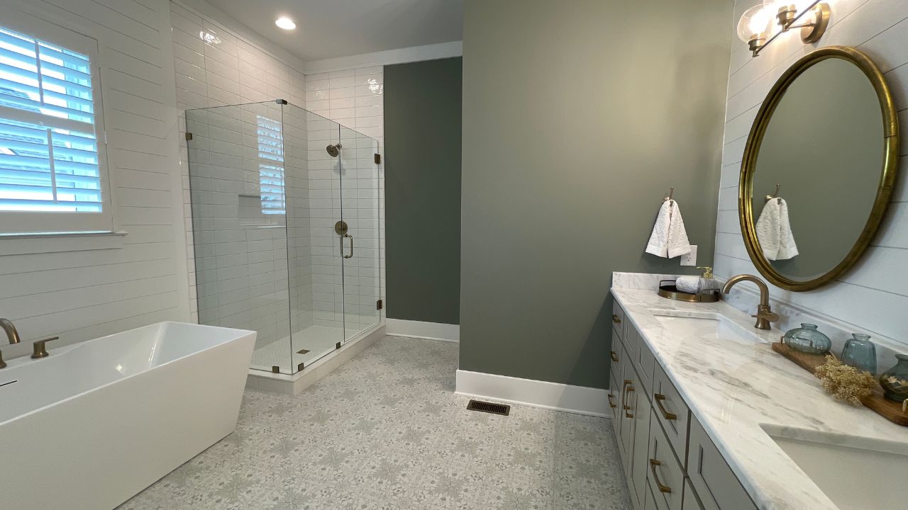 modern home design master bathroom