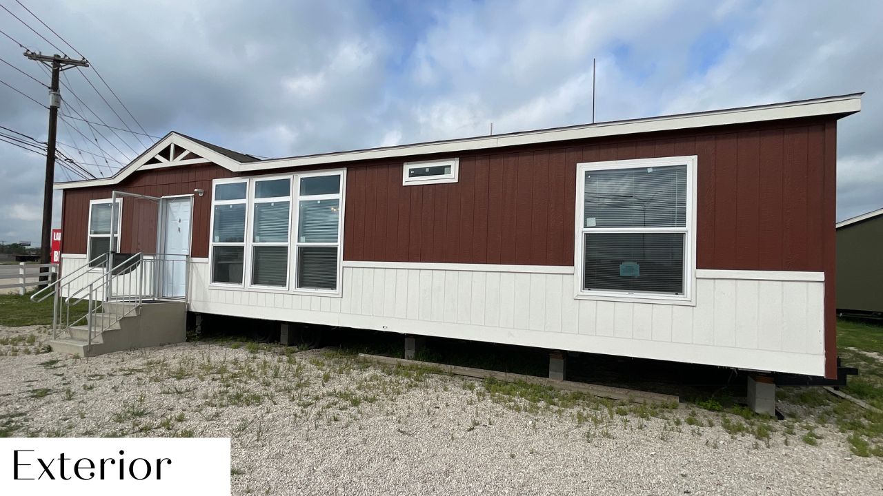 Champion Homes 3 bedroom manufactured Home exterior